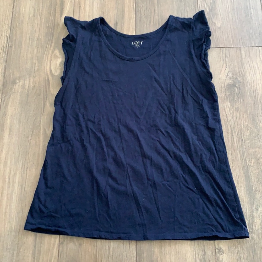 Loft L sleeveless navy-colored cotton shirt!